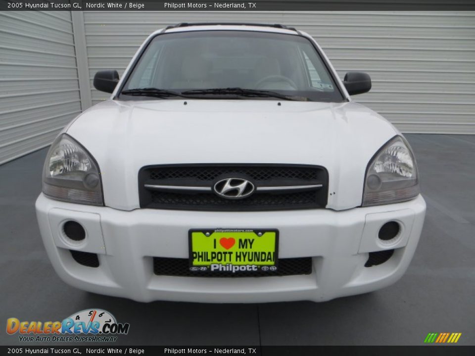 2005 Hyundai Tucson GL Nordic White / Beige Photo #8