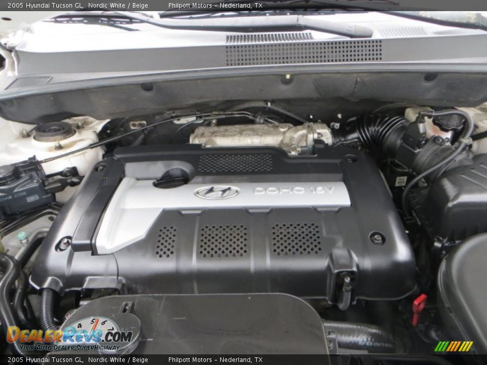 2005 Hyundai Tucson GL Nordic White / Beige Photo #20
