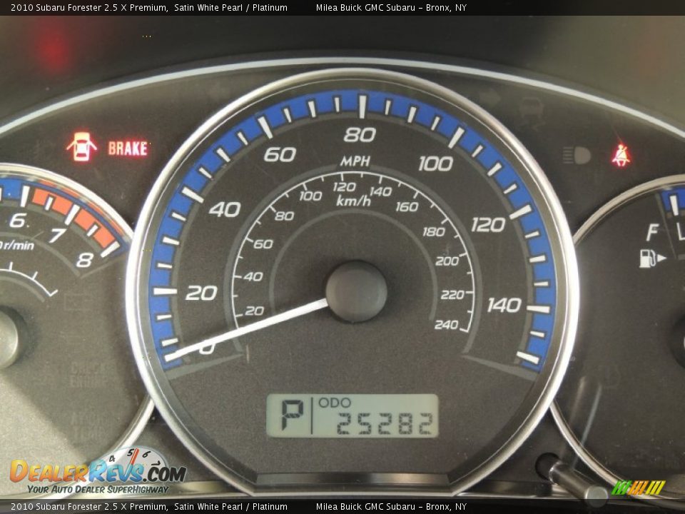 2010 Subaru Forester 2.5 X Premium Satin White Pearl / Platinum Photo #15