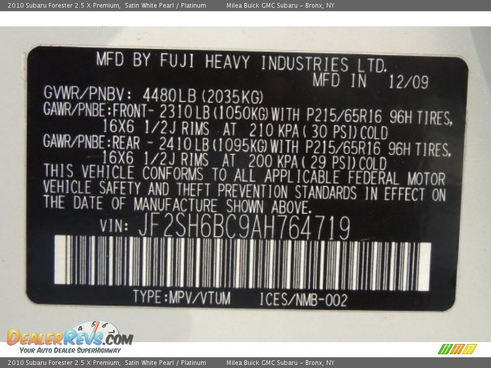 2010 Subaru Forester 2.5 X Premium Satin White Pearl / Platinum Photo #16