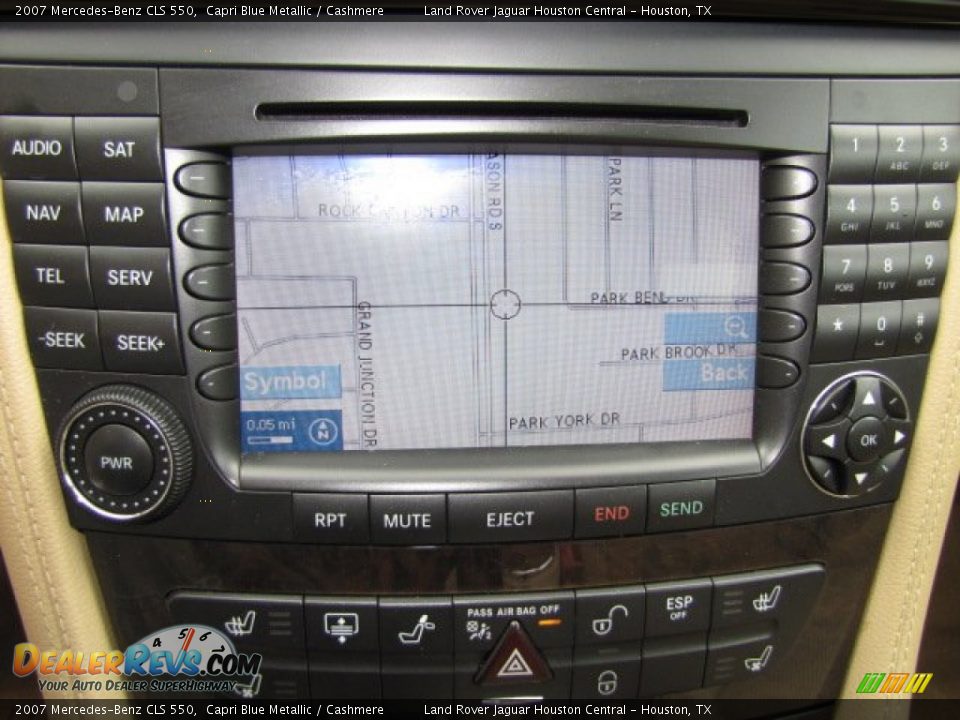 Controls of 2007 Mercedes-Benz CLS 550 Photo #18