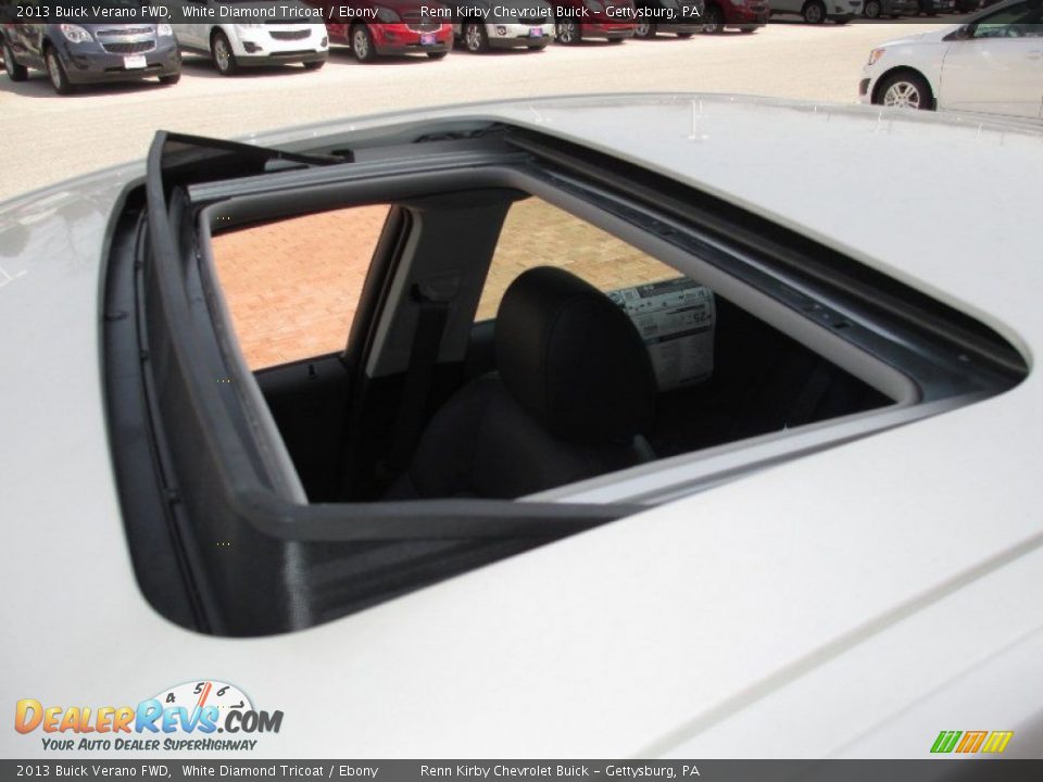 2013 Buick Verano FWD White Diamond Tricoat / Ebony Photo #30