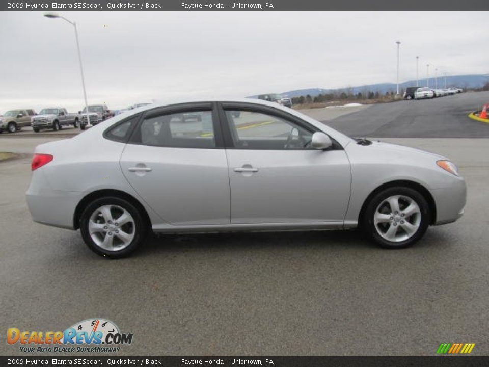 2009 Hyundai Elantra SE Sedan Quicksilver / Black Photo #4
