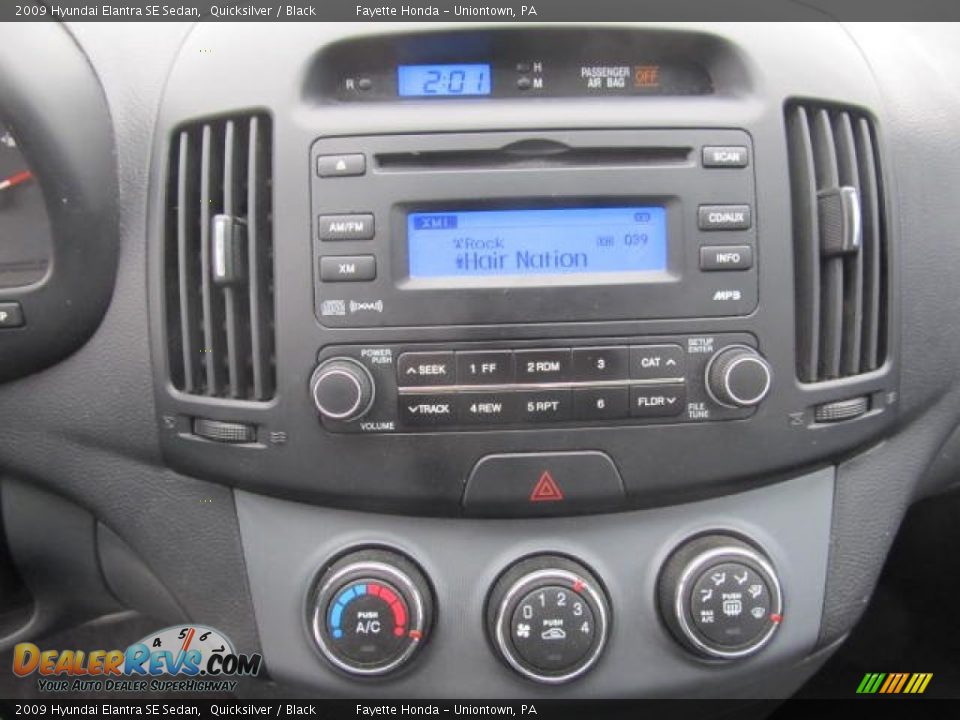 2009 Hyundai Elantra SE Sedan Quicksilver / Black Photo #12