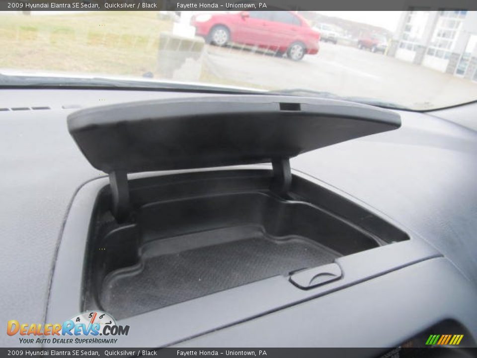 2009 Hyundai Elantra SE Sedan Quicksilver / Black Photo #15