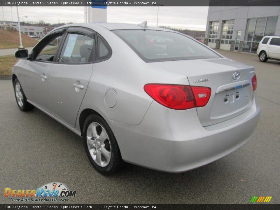 2009 Hyundai Elantra SE Sedan Quicksilver / Black Photo #18