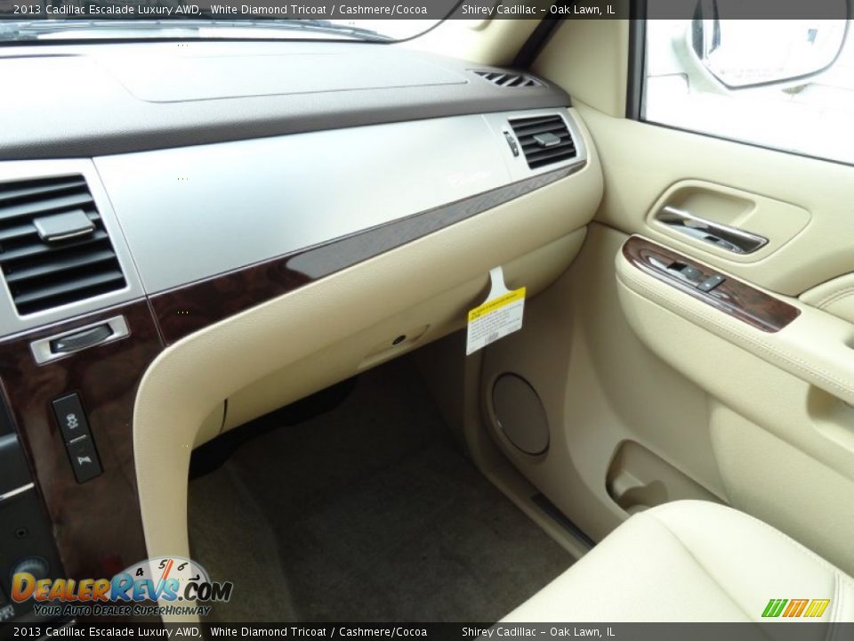 2013 Cadillac Escalade Luxury AWD White Diamond Tricoat / Cashmere/Cocoa Photo #22