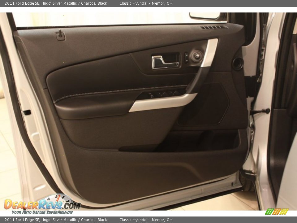 2011 Ford Edge SE Ingot Silver Metallic / Charcoal Black Photo #5