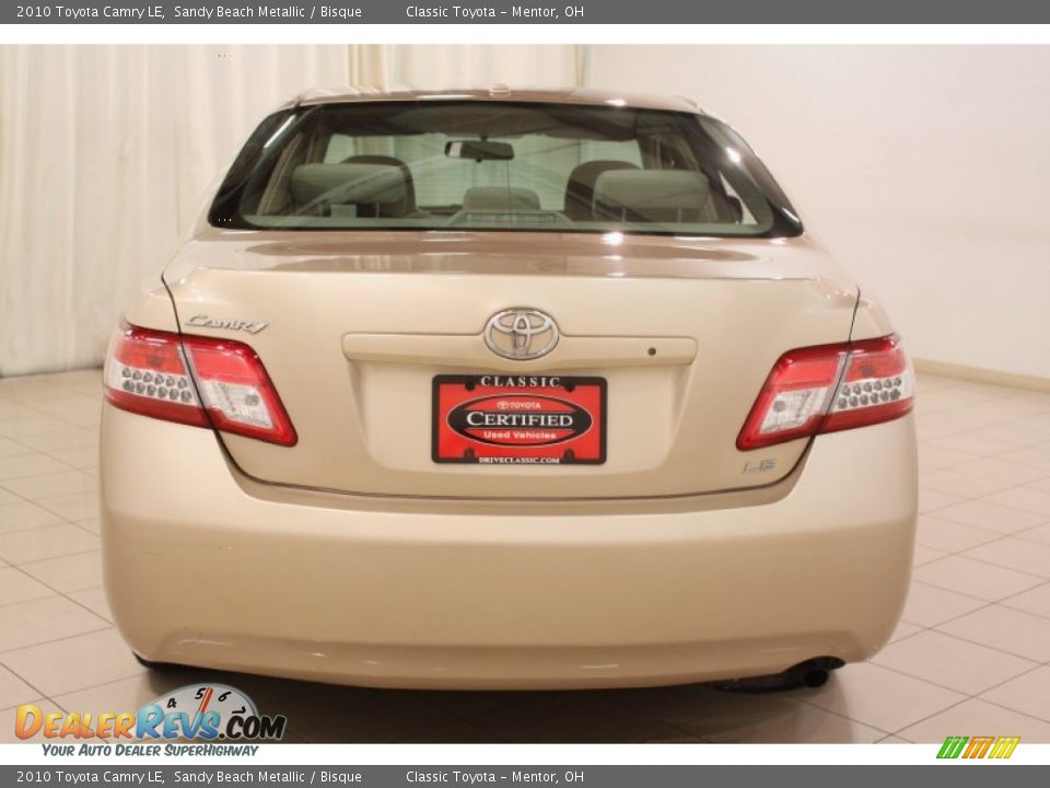 2010 Toyota Camry LE Sandy Beach Metallic / Bisque Photo #14