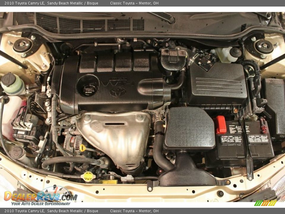 2010 Toyota Camry LE Sandy Beach Metallic / Bisque Photo #15
