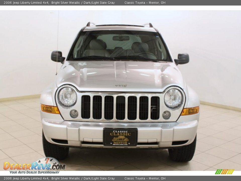 2006 Jeep Liberty Limited 4x4 Bright Silver Metallic / Dark/Light Slate Gray Photo #2
