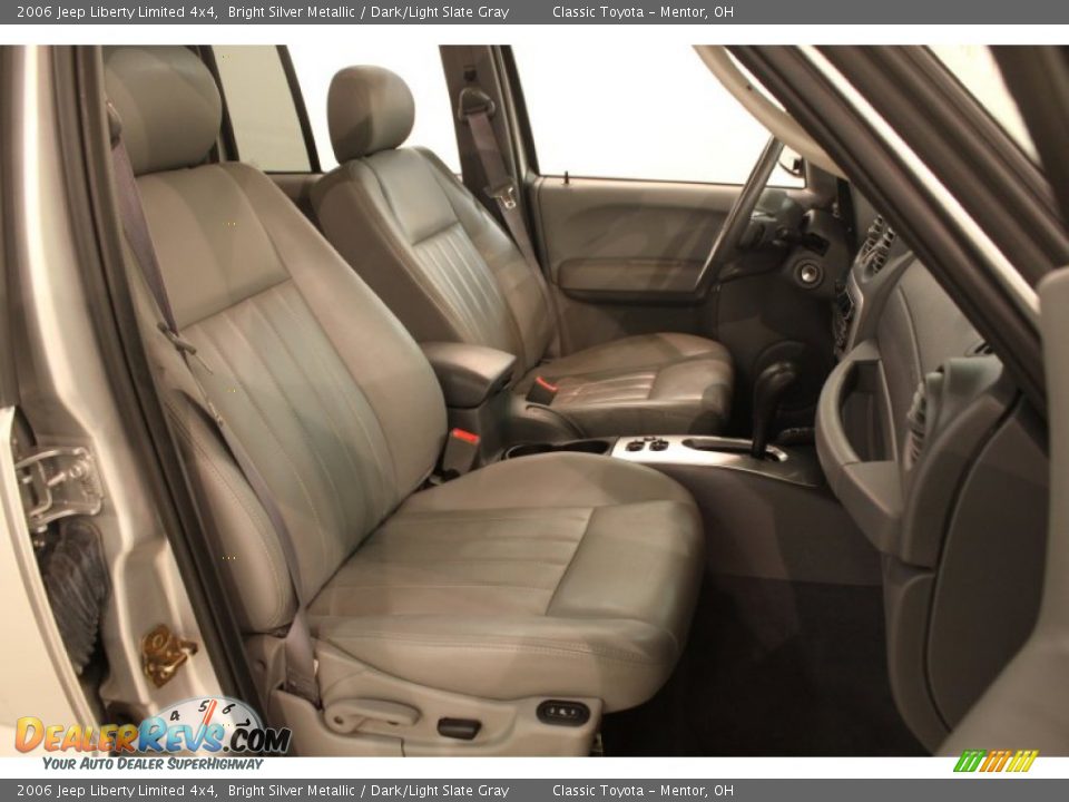 2006 Jeep Liberty Limited 4x4 Bright Silver Metallic / Dark/Light Slate Gray Photo #11