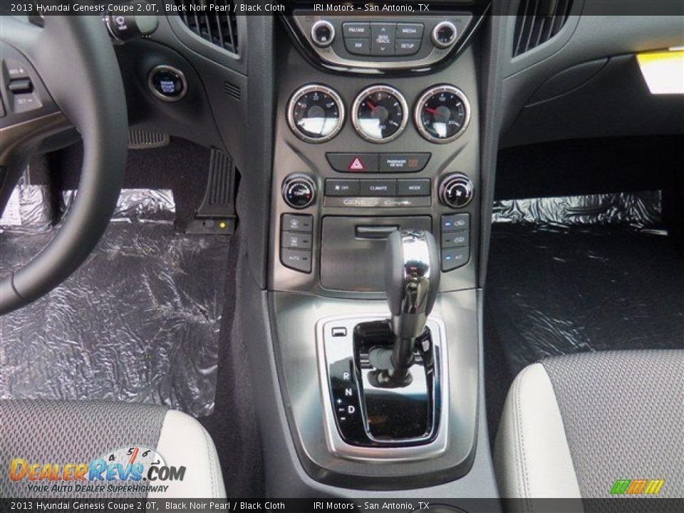 2013 Hyundai Genesis Coupe 2.0T Black Noir Pearl / Black Cloth Photo #14