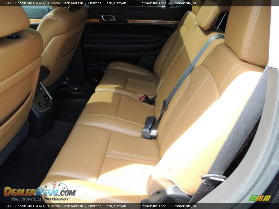 2010 Lincoln MKT AWD Tuxedo Black Metallic / Charcoal Black/Canyon Photo #7