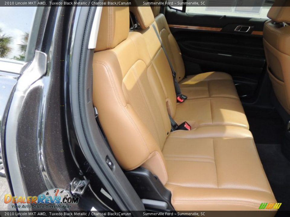 2010 Lincoln MKT AWD Tuxedo Black Metallic / Charcoal Black/Canyon Photo #13