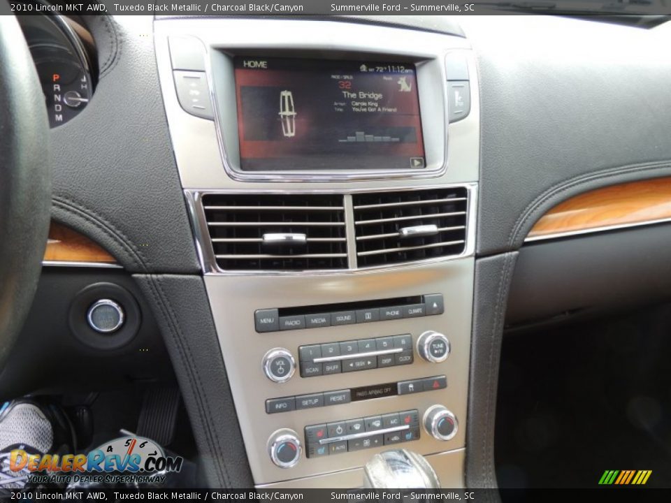 2010 Lincoln MKT AWD Tuxedo Black Metallic / Charcoal Black/Canyon Photo #24