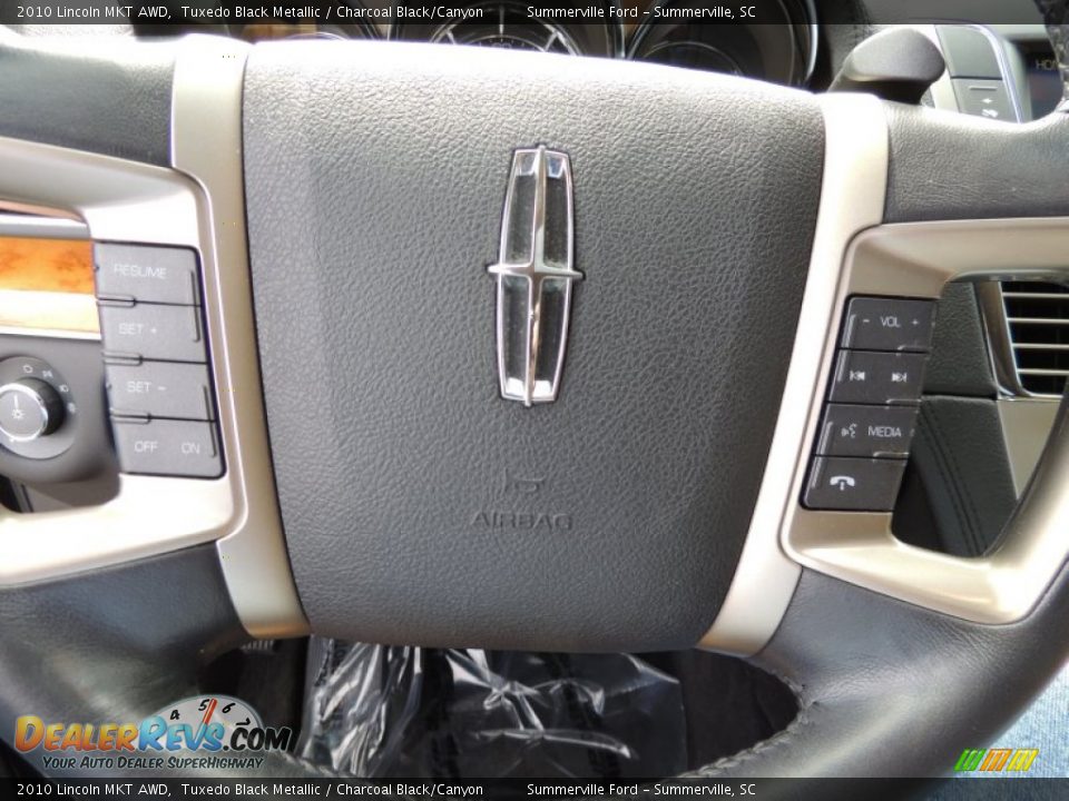 2010 Lincoln MKT AWD Tuxedo Black Metallic / Charcoal Black/Canyon Photo #26