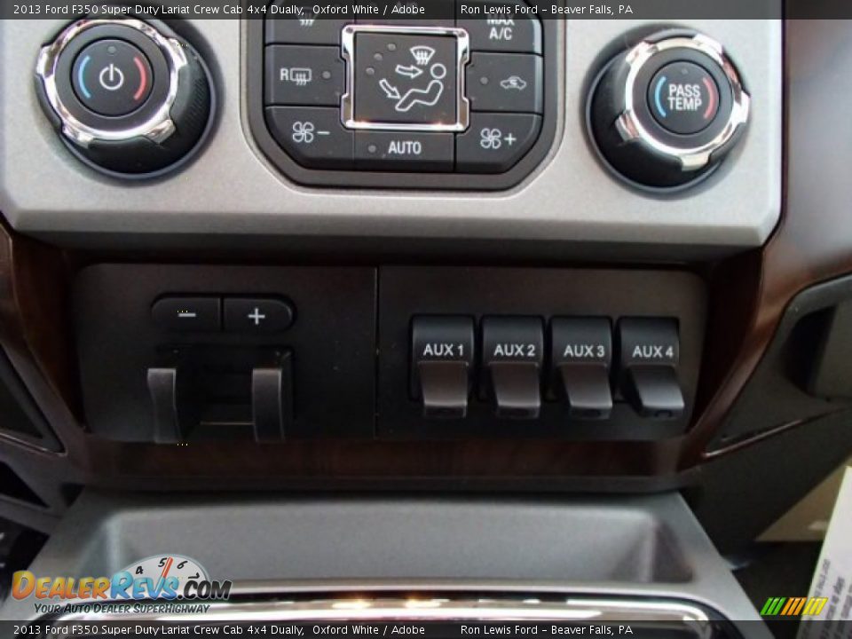 Controls of 2013 Ford F350 Super Duty Lariat Crew Cab 4x4 Dually Photo #18