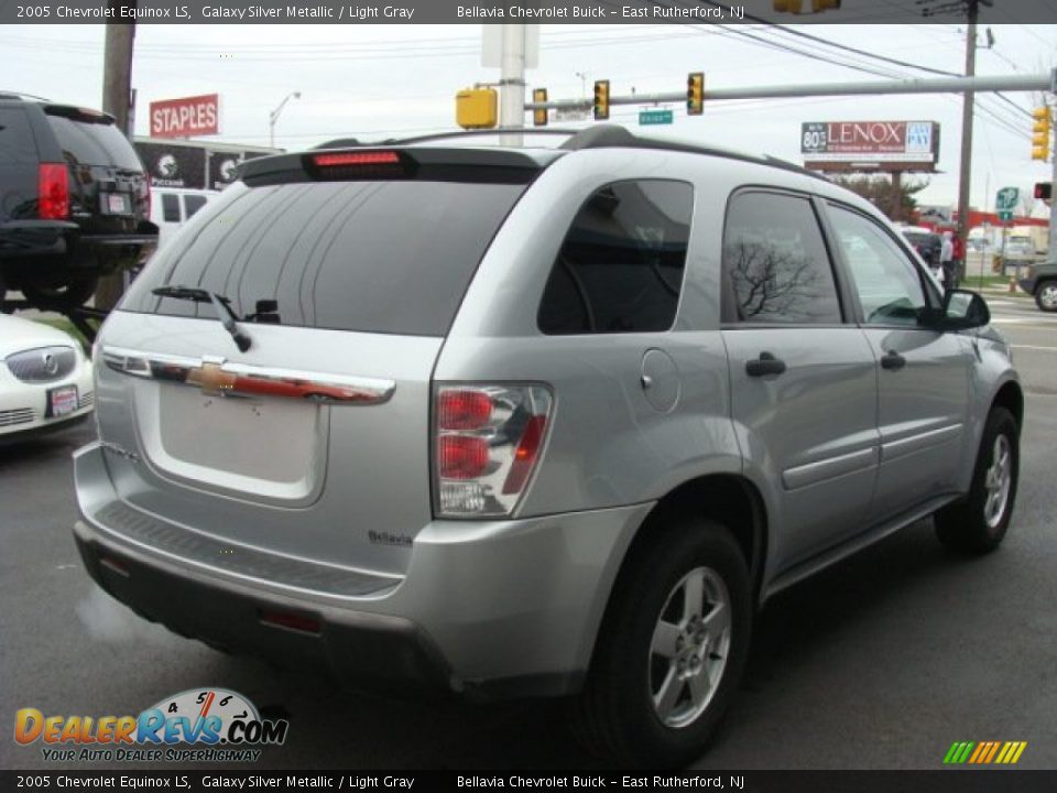 2005 Chevrolet Equinox LS Galaxy Silver Metallic / Light Gray Photo #4