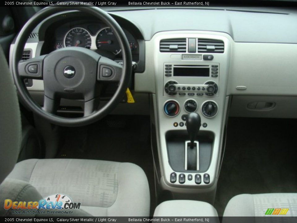 2005 Chevrolet Equinox LS Galaxy Silver Metallic / Light Gray Photo #9
