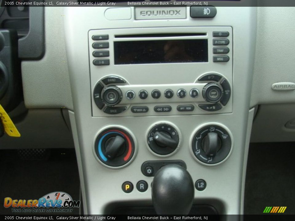 2005 Chevrolet Equinox LS Galaxy Silver Metallic / Light Gray Photo #11