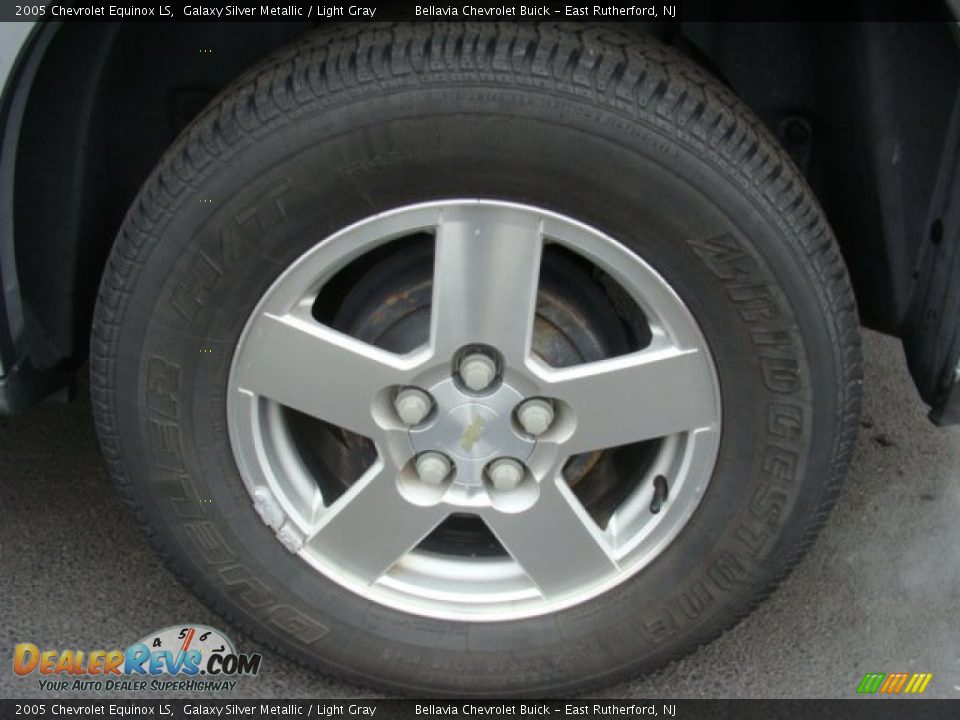 2005 Chevrolet Equinox LS Galaxy Silver Metallic / Light Gray Photo #14