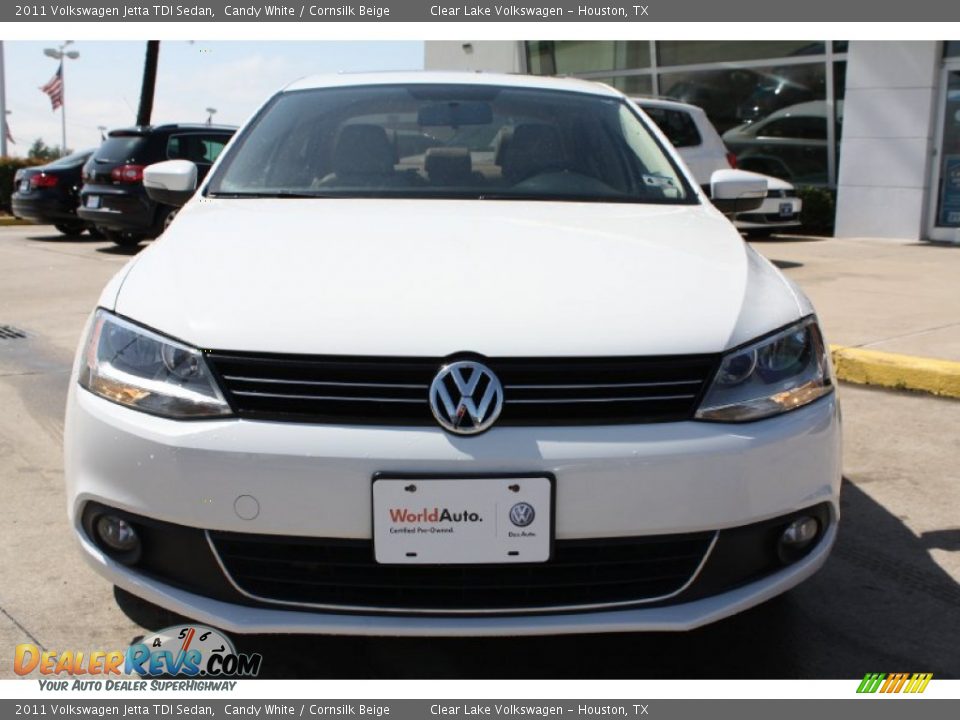 2011 Volkswagen Jetta TDI Sedan Candy White / Cornsilk Beige Photo #2