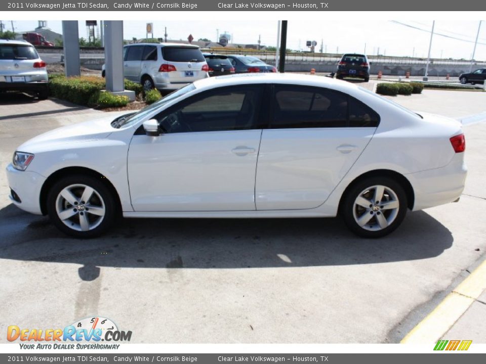 2011 Volkswagen Jetta TDI Sedan Candy White / Cornsilk Beige Photo #5