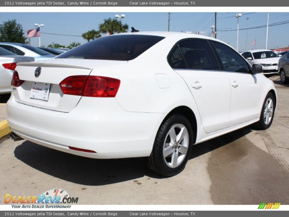2011 Volkswagen Jetta TDI Sedan Candy White / Cornsilk Beige Photo #9