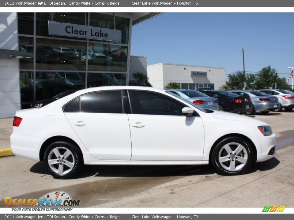 2011 Volkswagen Jetta TDI Sedan Candy White / Cornsilk Beige Photo #11
