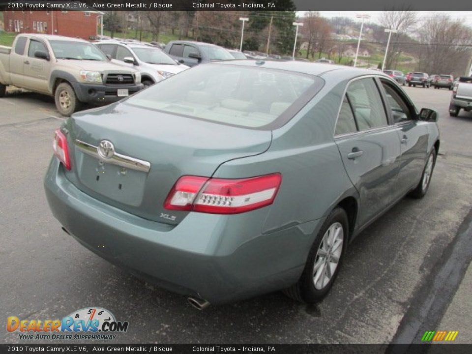 2010 Toyota Camry XLE V6 Aloe Green Metallic / Bisque Photo #8