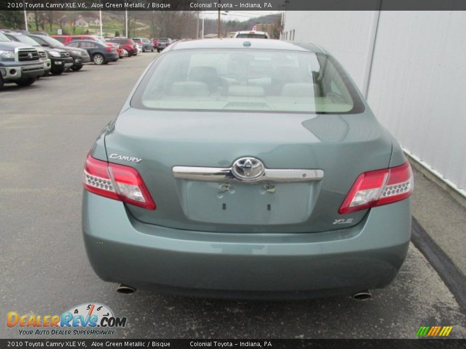 2010 Toyota Camry XLE V6 Aloe Green Metallic / Bisque Photo #9