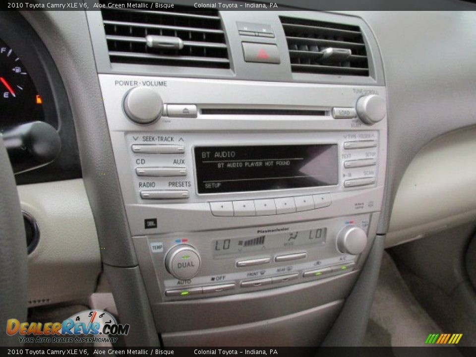 Controls of 2010 Toyota Camry XLE V6 Photo #15