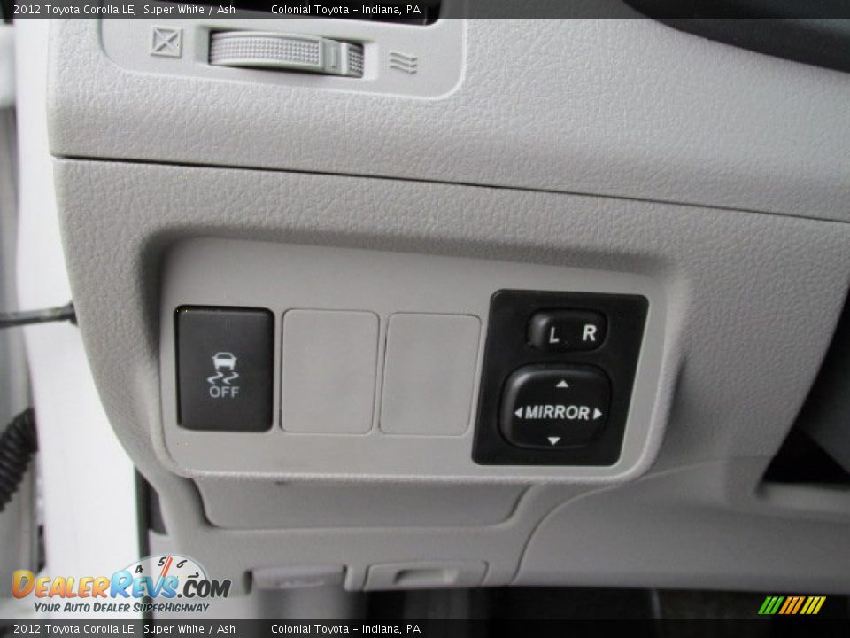 2012 Toyota Corolla LE Super White / Ash Photo #14