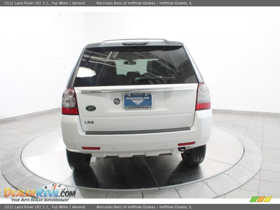 2012 Land Rover LR2 3.2 Fuji White / Almond Photo #4