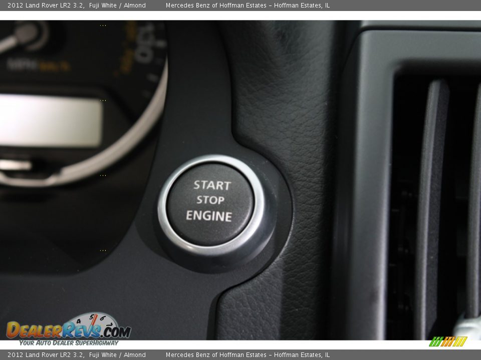2012 Land Rover LR2 3.2 Fuji White / Almond Photo #20