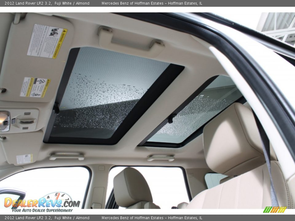 2012 Land Rover LR2 3.2 Fuji White / Almond Photo #23