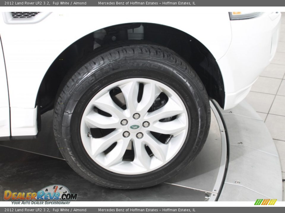 2012 Land Rover LR2 3.2 Fuji White / Almond Photo #30