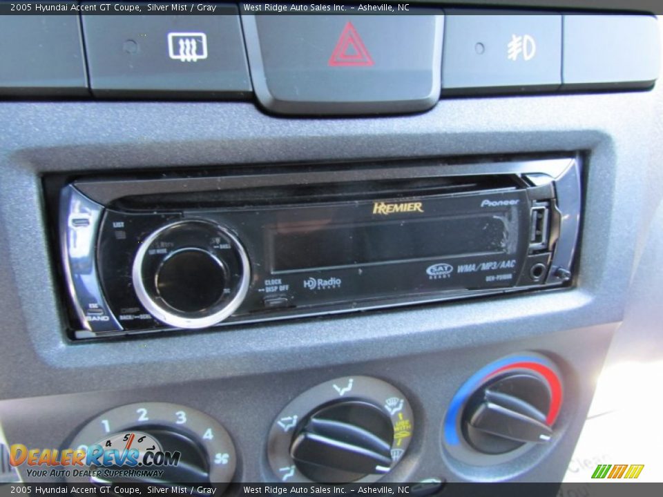 2005 Hyundai Accent GT Coupe Silver Mist / Gray Photo #21