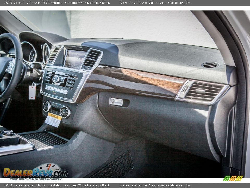 2013 Mercedes-Benz ML 350 4Matic Diamond White Metallic / Black Photo #8