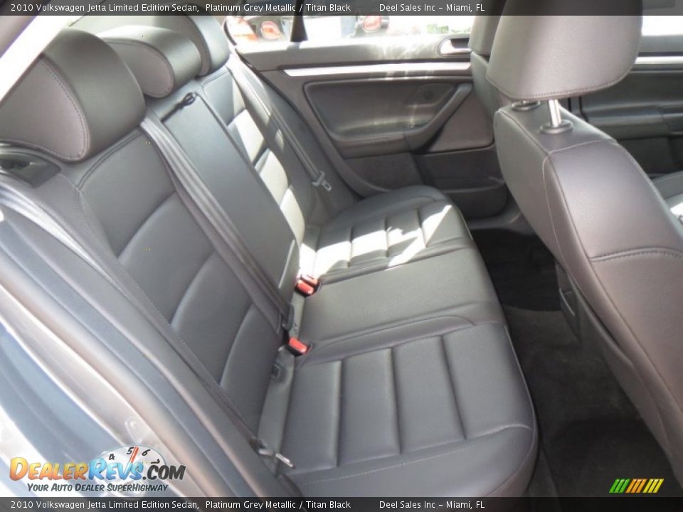 2010 Volkswagen Jetta Limited Edition Sedan Platinum Grey Metallic / Titan Black Photo #11