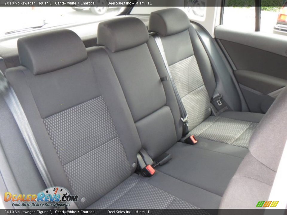 Rear Seat of 2010 Volkswagen Tiguan S Photo #11