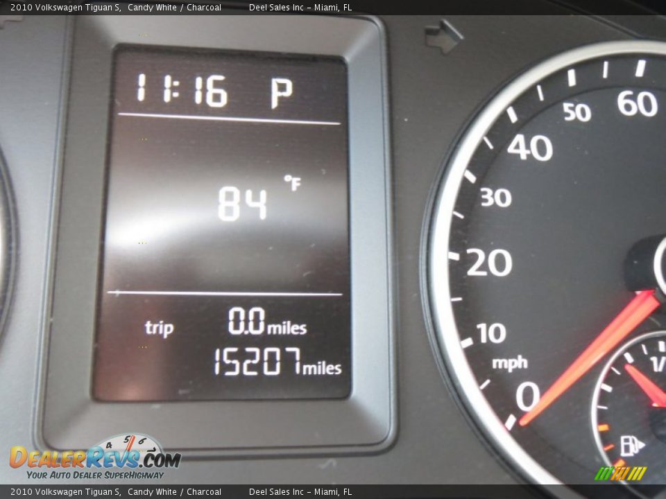 2010 Volkswagen Tiguan S Candy White / Charcoal Photo #15