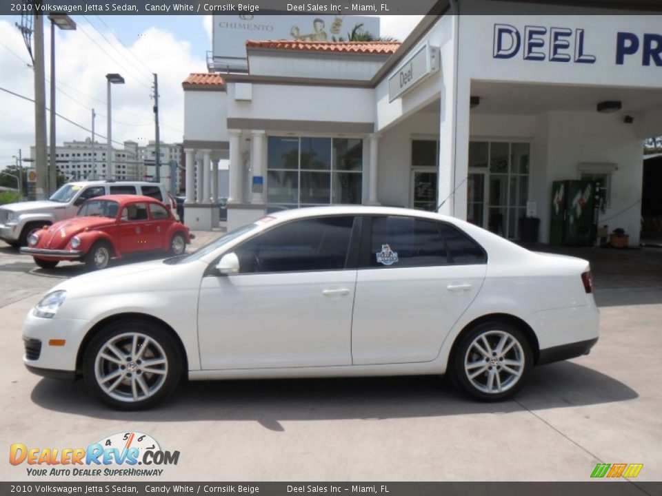 2010 Volkswagen Jetta S Sedan Candy White / Cornsilk Beige Photo #2