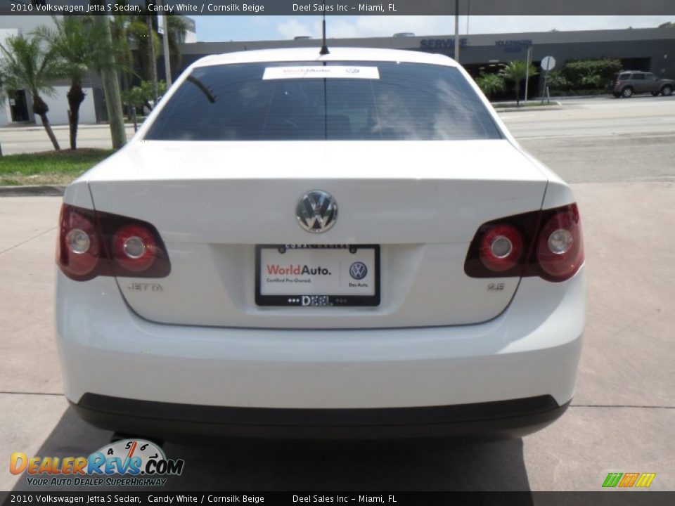 2010 Volkswagen Jetta S Sedan Candy White / Cornsilk Beige Photo #4