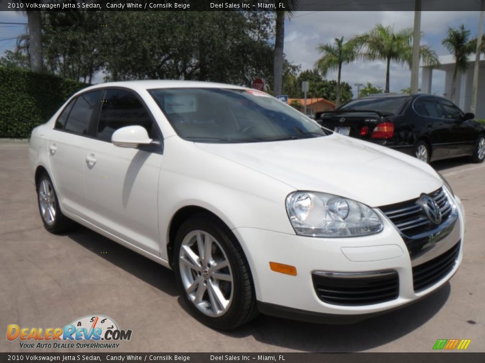 2010 Volkswagen Jetta S Sedan Candy White / Cornsilk Beige Photo #7