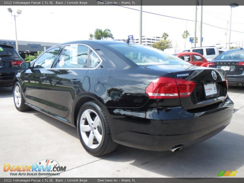 2012 Volkswagen Passat 2.5L SE Black / Cornsilk Beige Photo #3