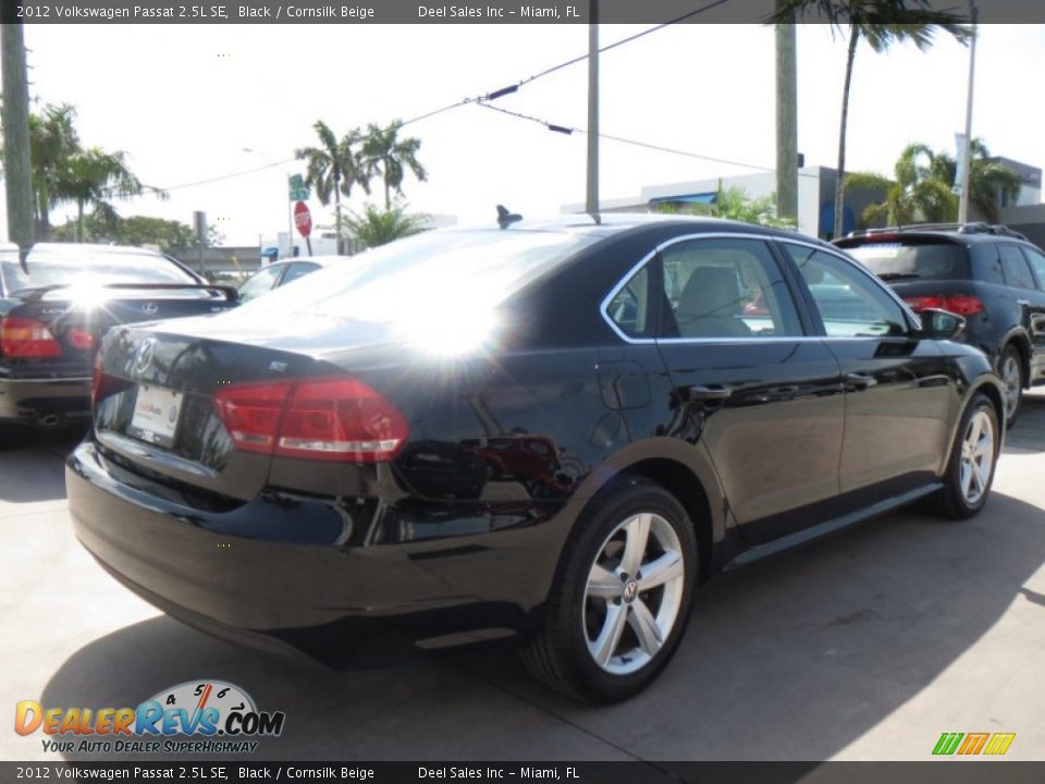 2012 Volkswagen Passat 2.5L SE Black / Cornsilk Beige Photo #5