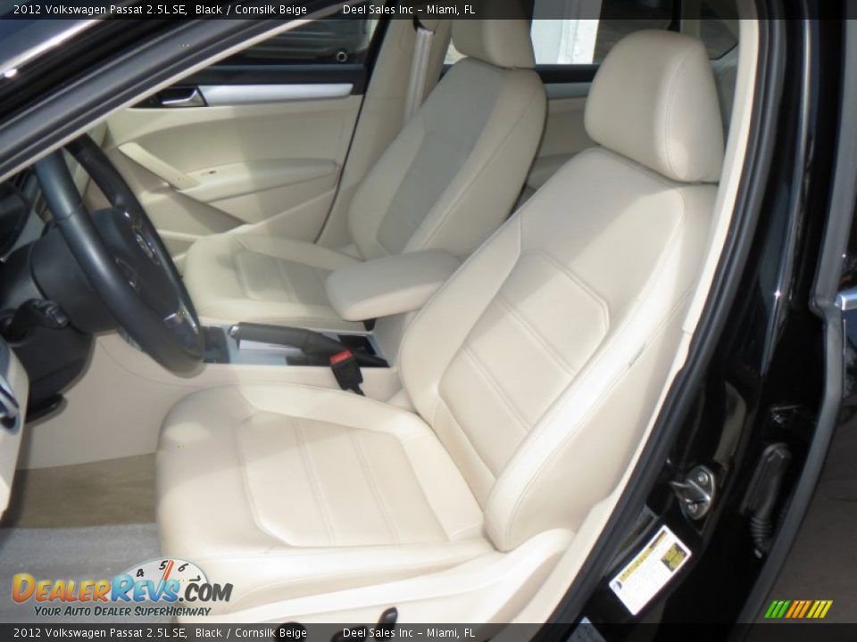 2012 Volkswagen Passat 2.5L SE Black / Cornsilk Beige Photo #9