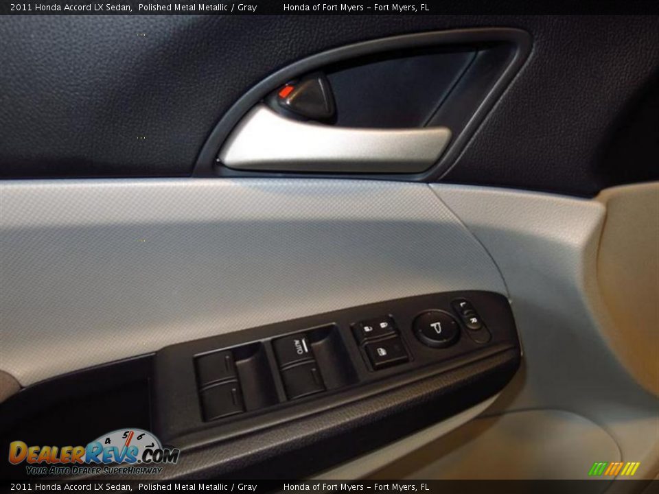 2011 Honda Accord LX Sedan Polished Metal Metallic / Gray Photo #15
